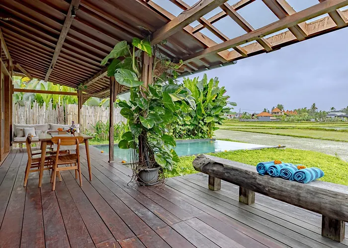 Madura - New 3 Bedroom W/ Rice Paddy View فيلة *